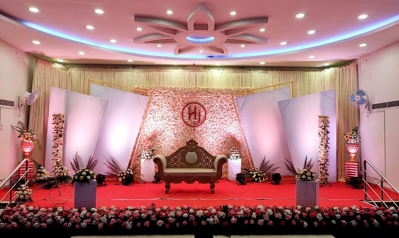 Bridal stage setup at Surabhi Palace